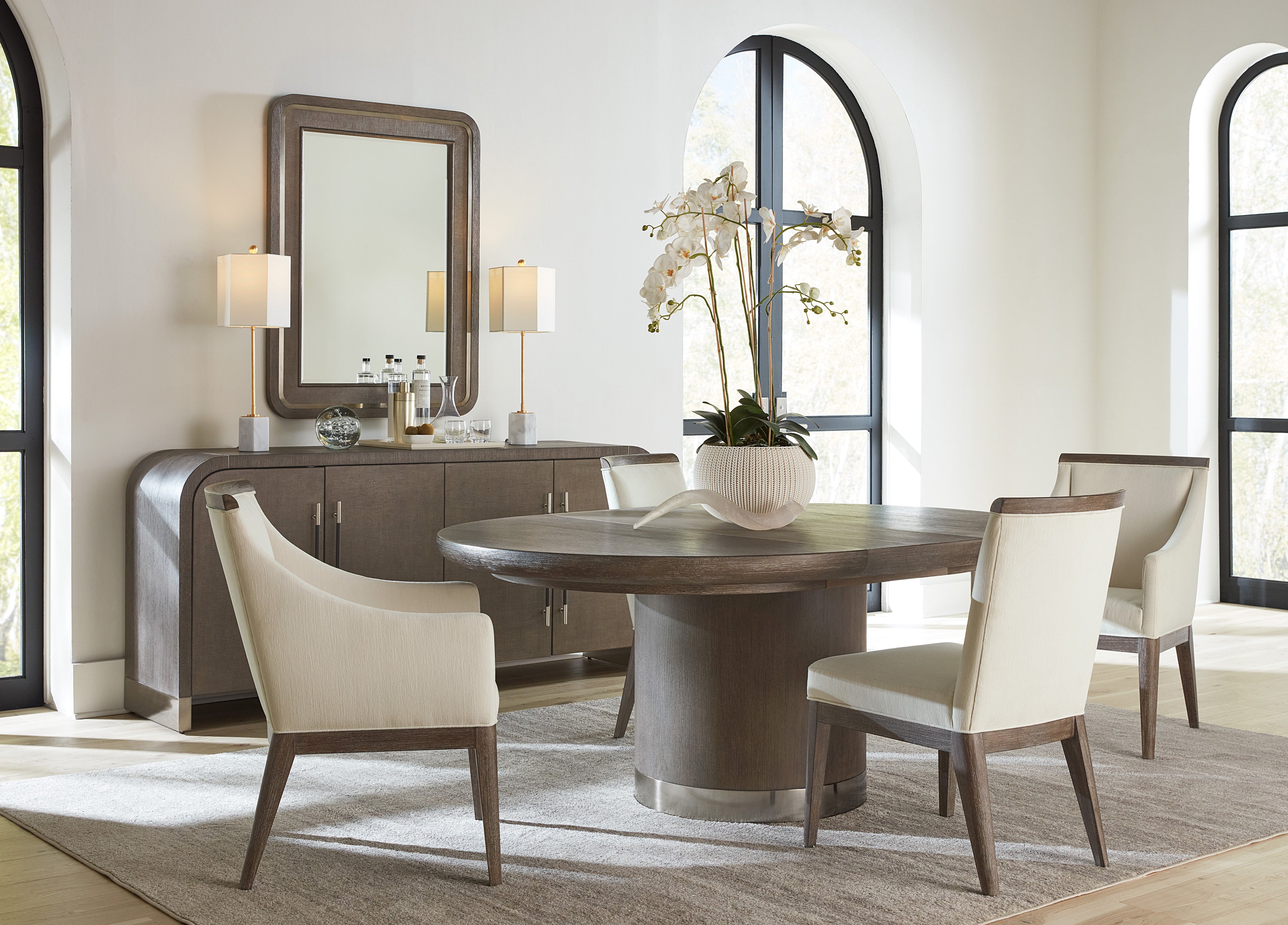 Hooker Furniture Modern Mood Round Dining Table with 1-18in Leaf