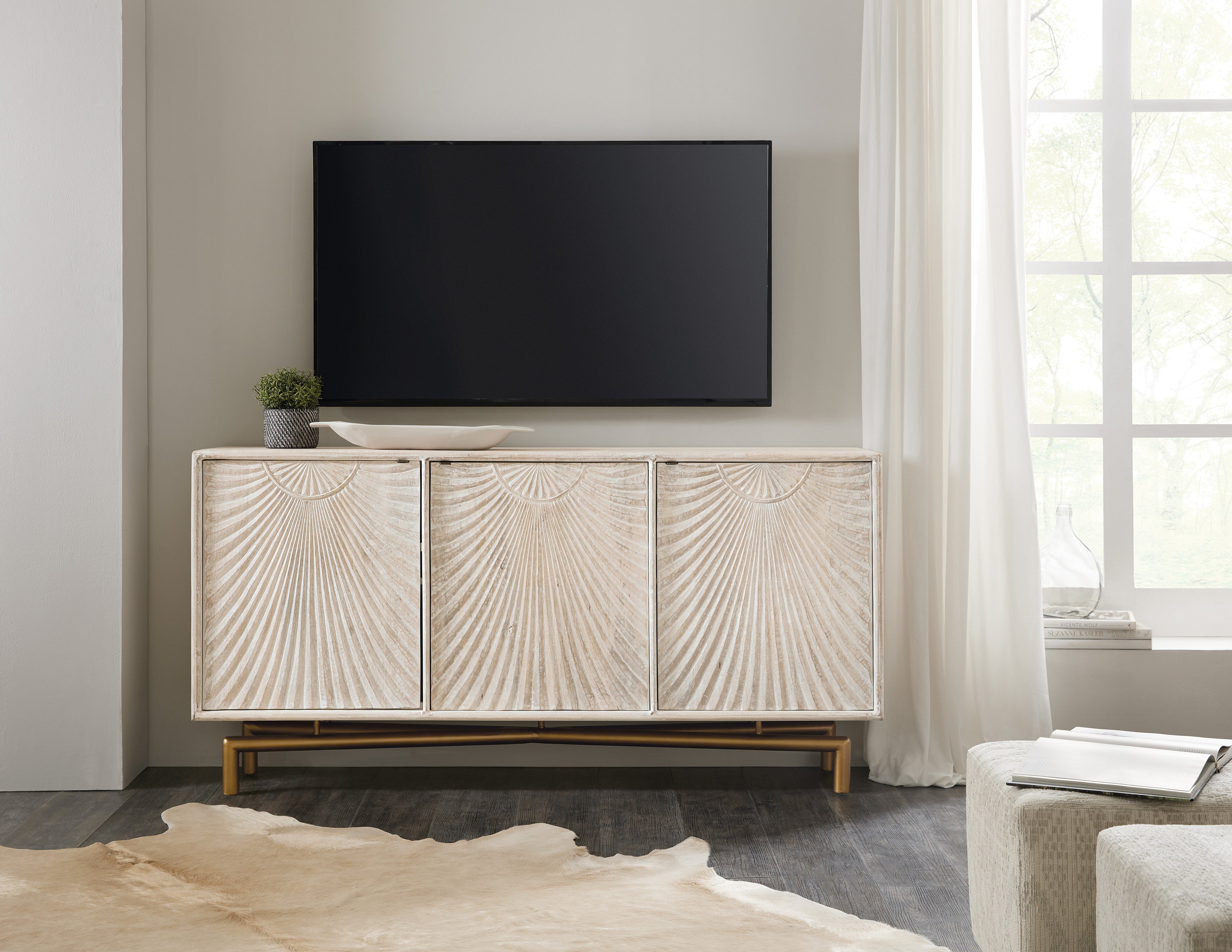 Hooker Furniture Entertainment Console in Light Wood