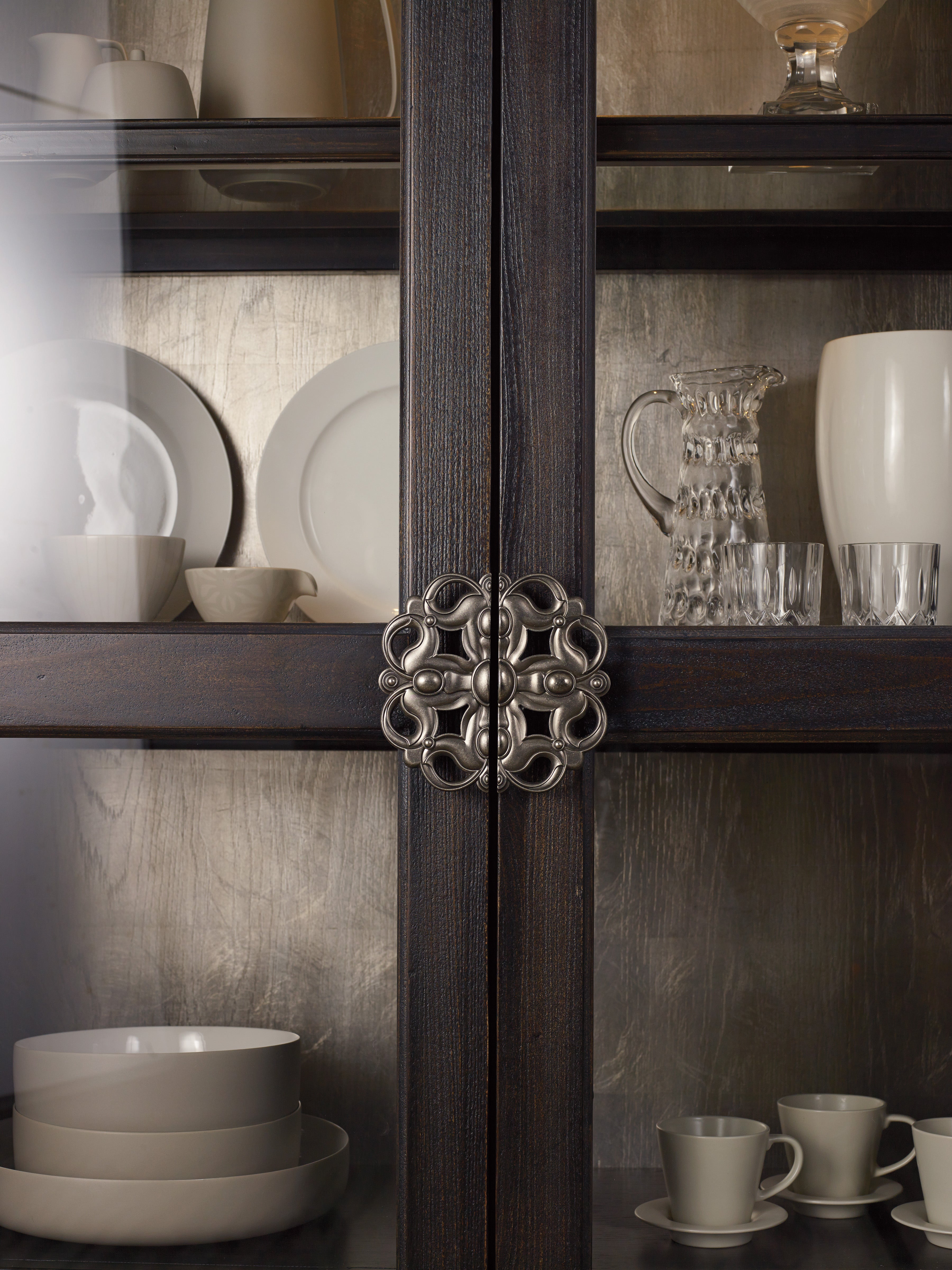 Hooker Furniture Sanctuary Glass Bunching Curio in Ebony