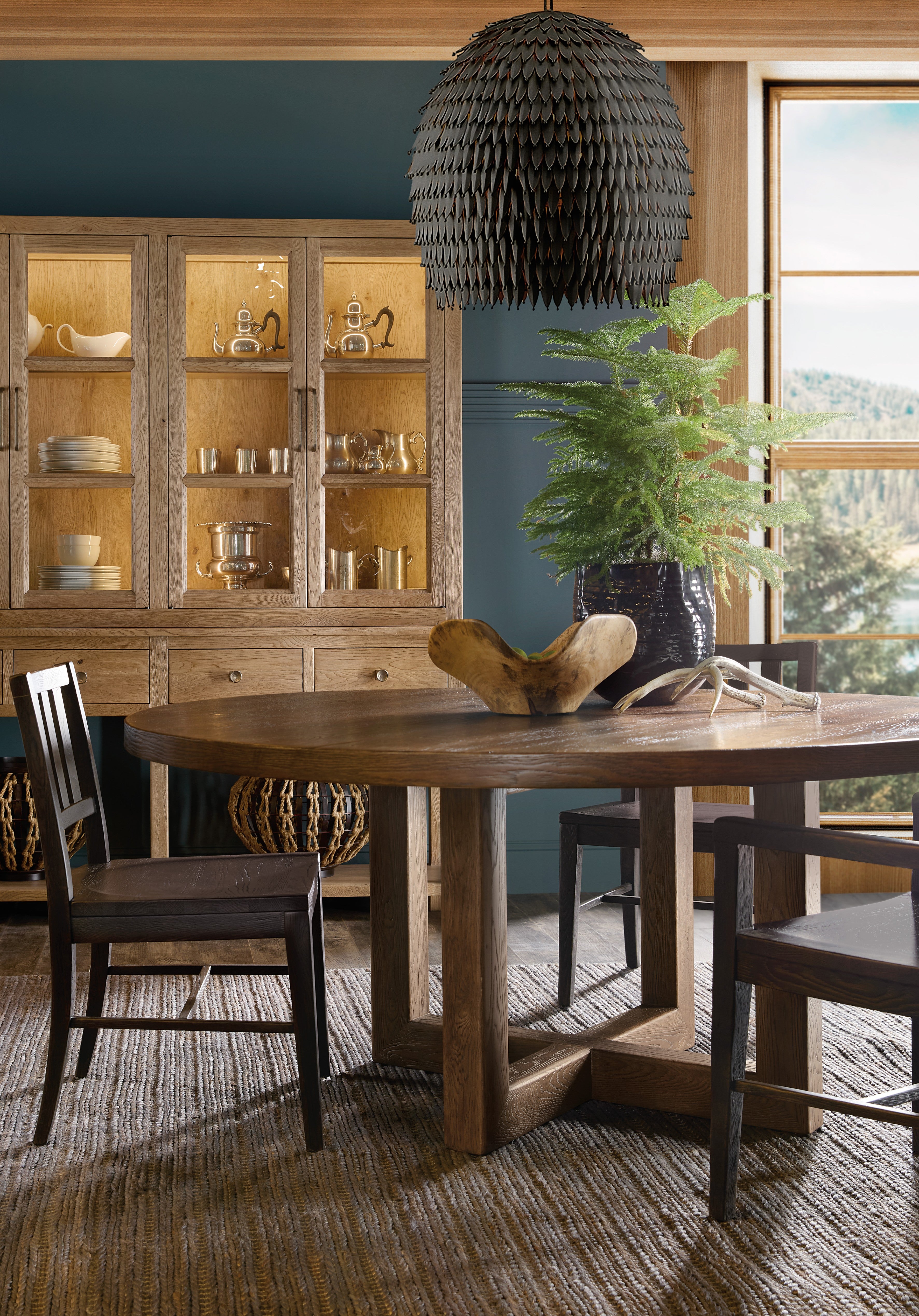 Hooker Furniture Driftwood 72in Round Dining Table