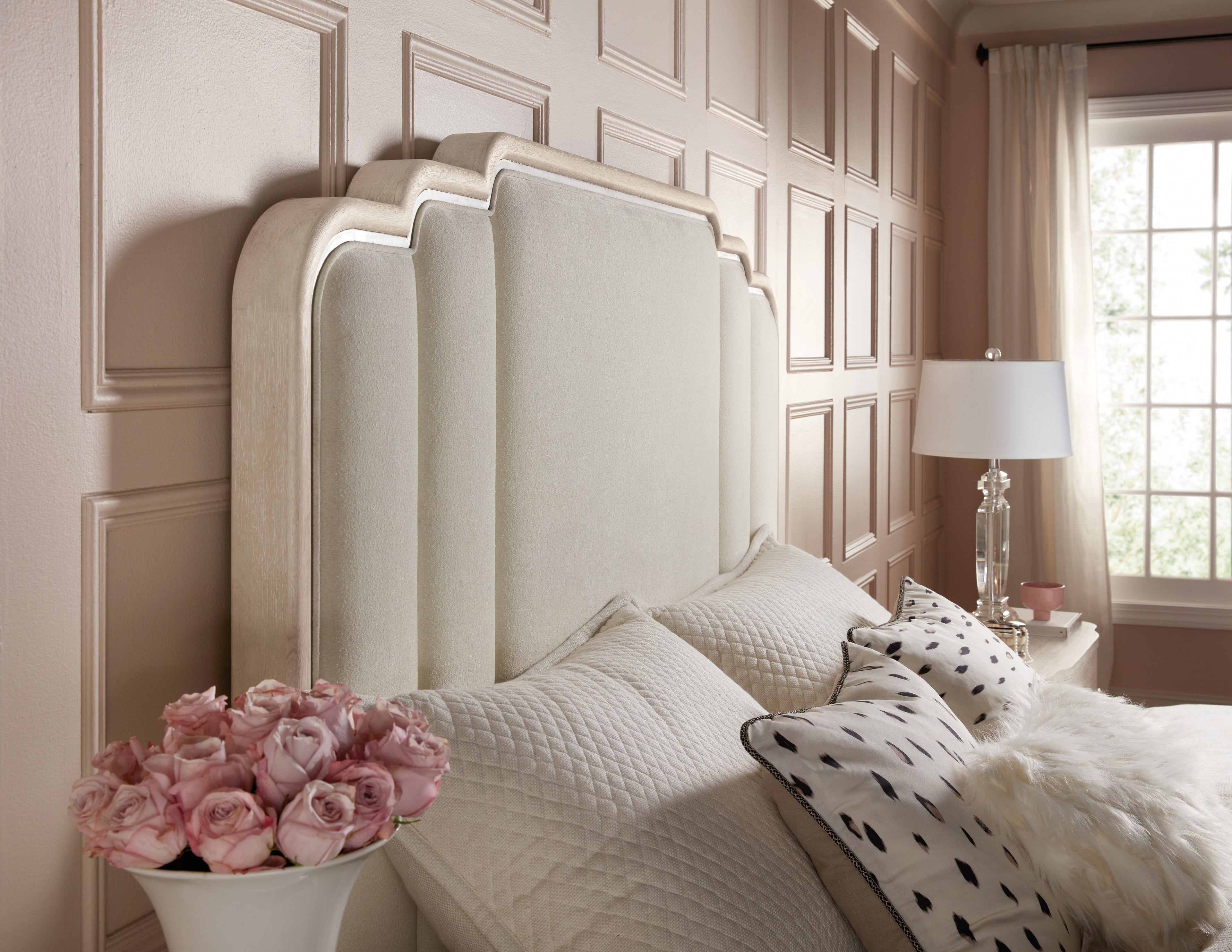 Hooker Furniture Nouveau Chic King Upholstered Bed in White