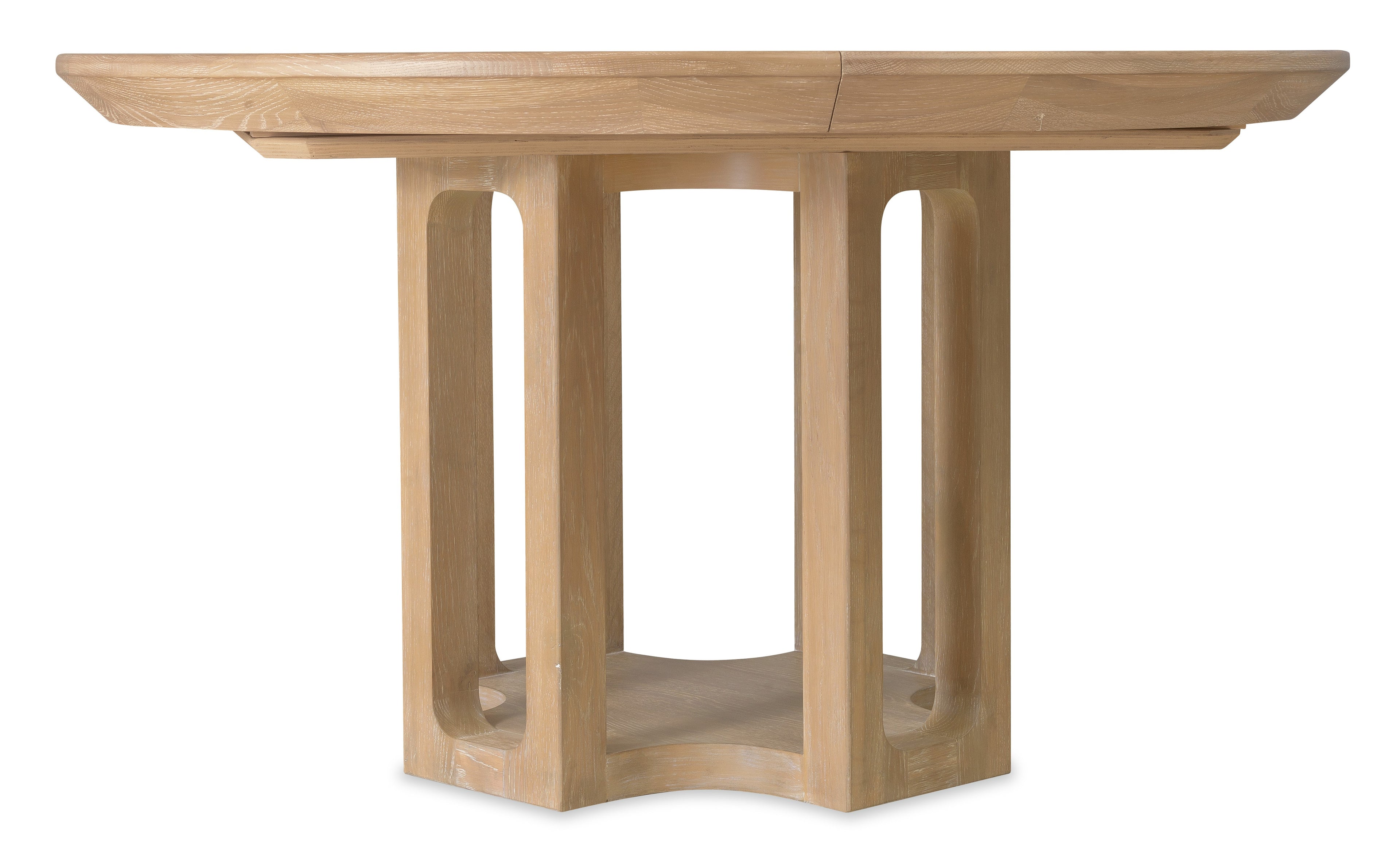 Hooker Furniture Banyon Bay Round Dining Table with One 18-inch Leaf in Desert Oak